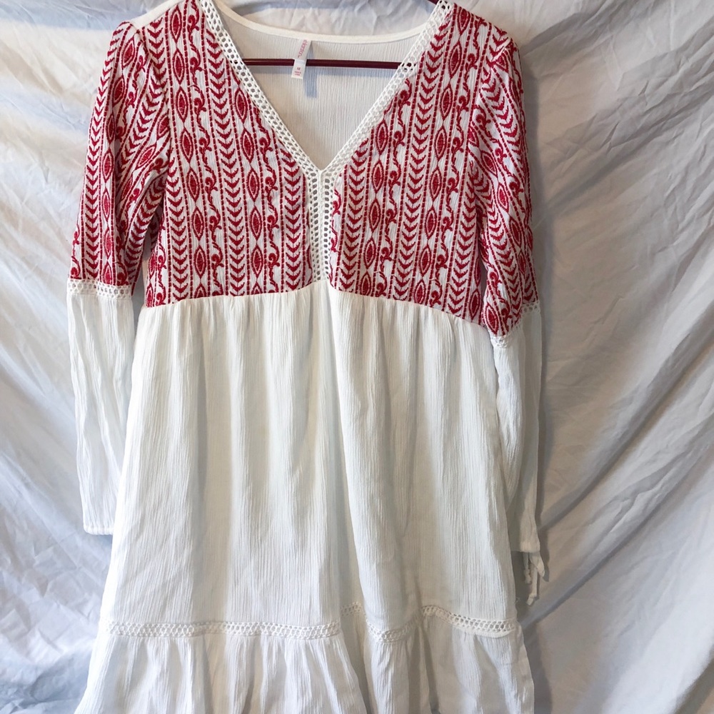 Xhilaration dress M white and red